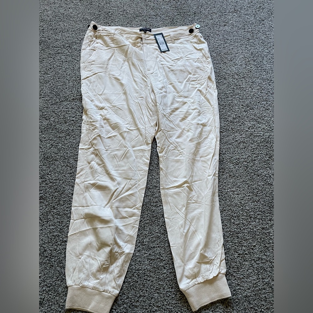 Kenneth Cole Women’s Linen Joggers
